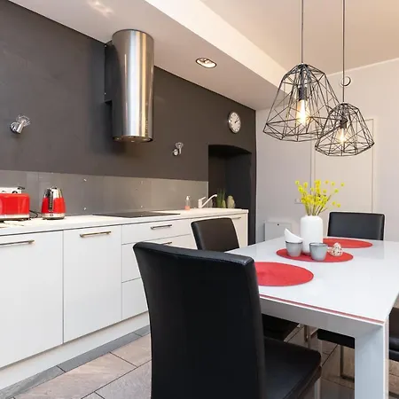 Stylish With Parking In Telliskivi Ταλίν